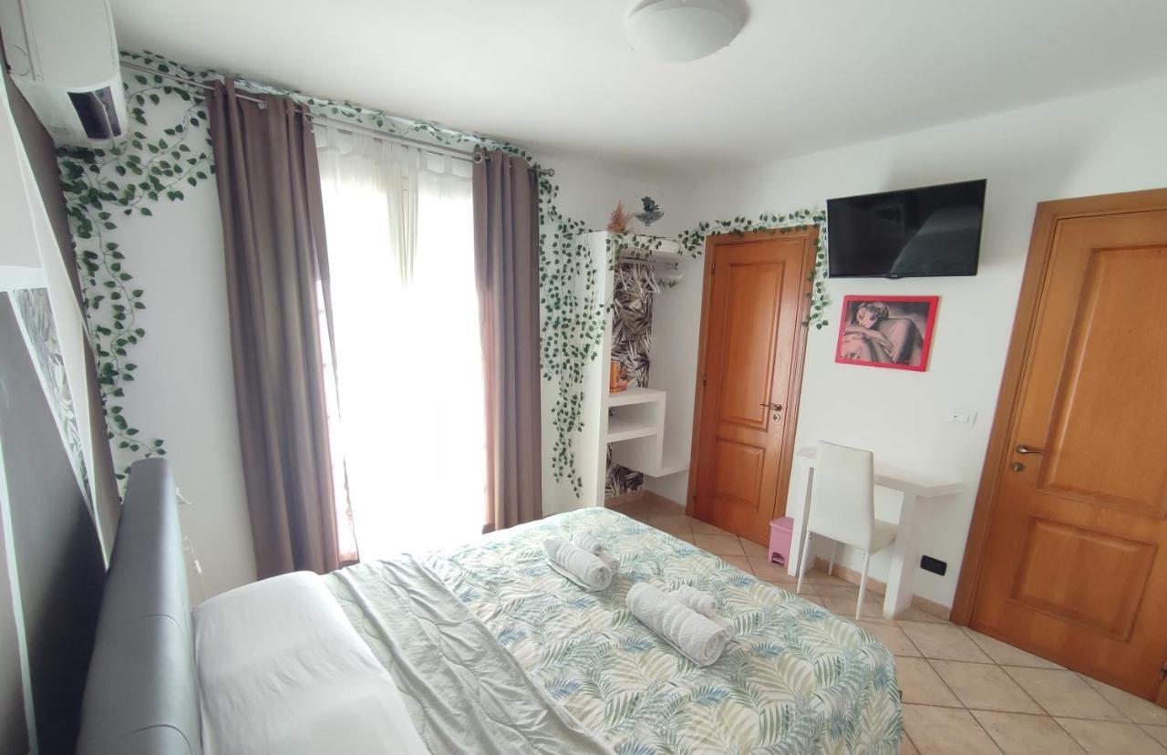 Casa Vacanze Isolotto Isola delle Femmine Buitenkant foto